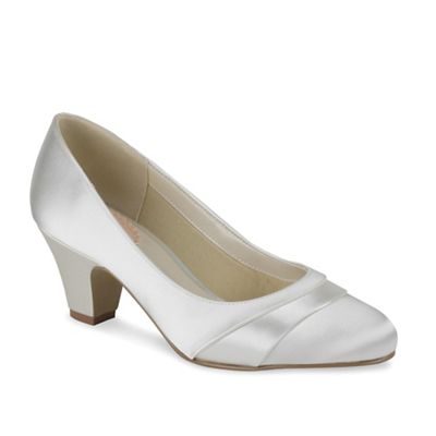 Pink by Paradox London Classic round toe court with pleats shade